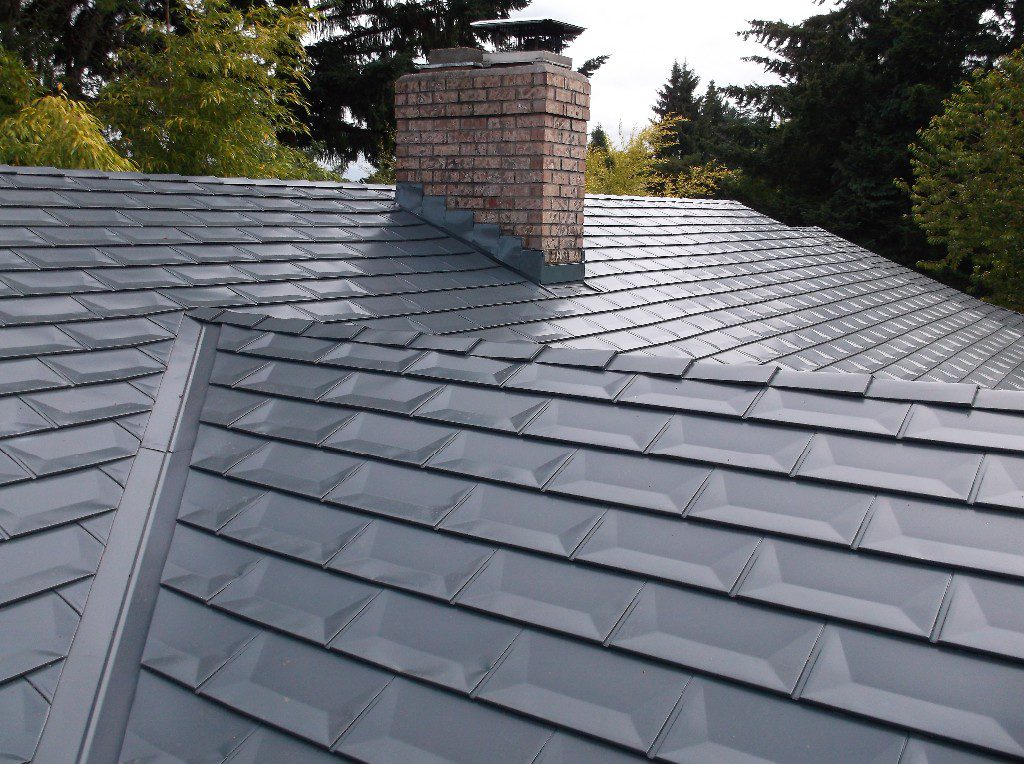 Roof Installation Metal Roof 1024x764 1.jpg